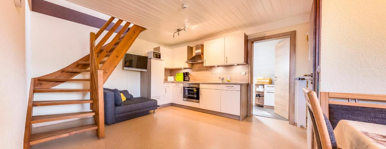 Bartlhof-Ferienwohnungen-Zimmer Burglengenfeld Buitenkant foto