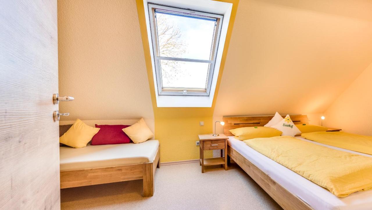 Bartlhof-Ferienwohnungen-Zimmer Burglengenfeld Buitenkant foto
