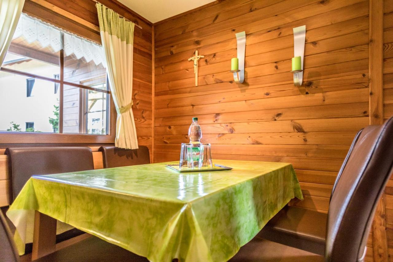Bartlhof-Ferienwohnungen-Zimmer Burglengenfeld Buitenkant foto