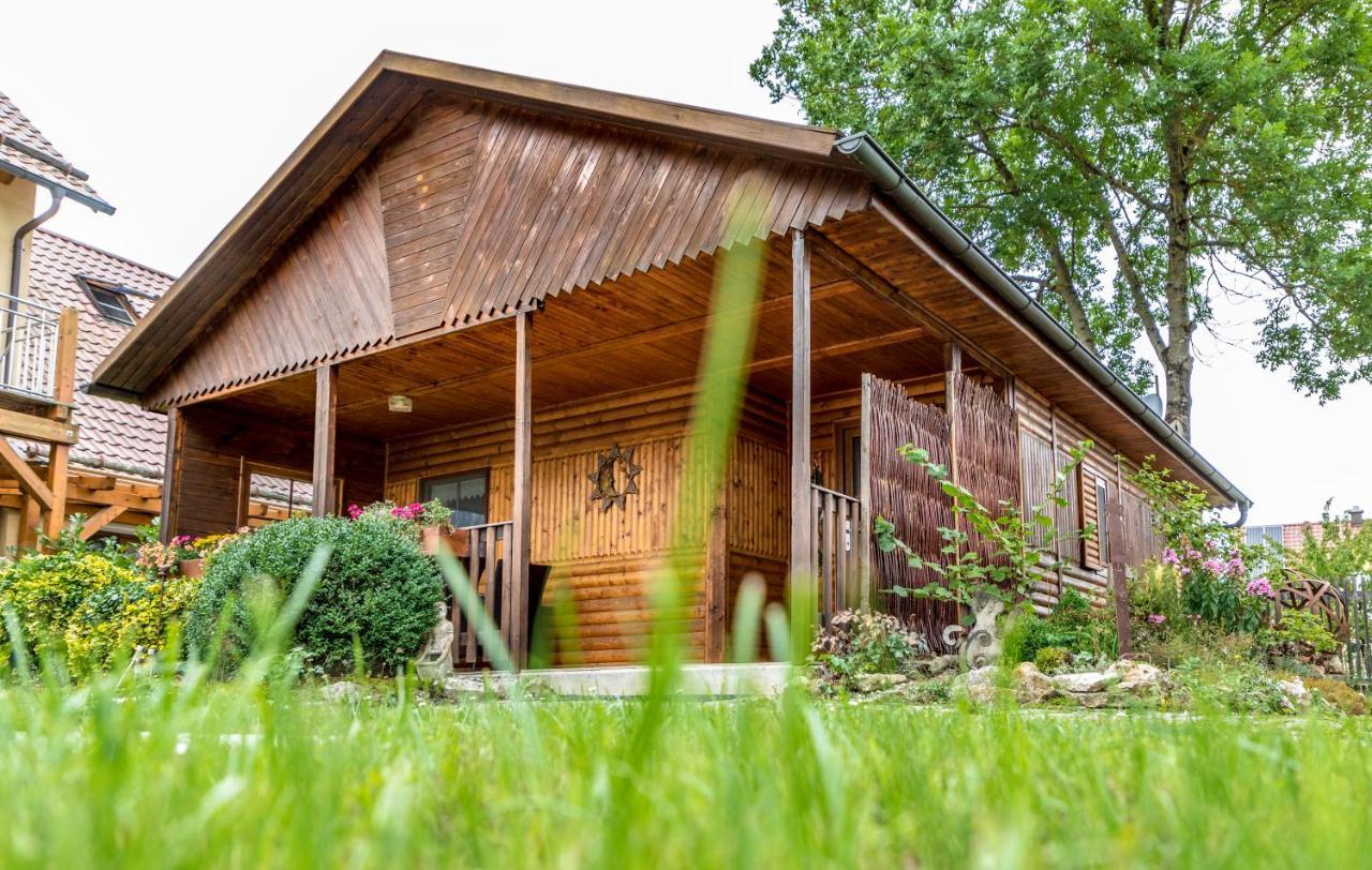 Bartlhof-Ferienwohnungen-Zimmer Burglengenfeld Buitenkant foto
