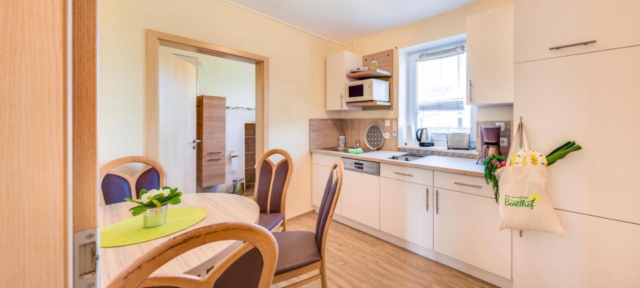 Bartlhof-Ferienwohnungen-Zimmer Burglengenfeld Buitenkant foto
