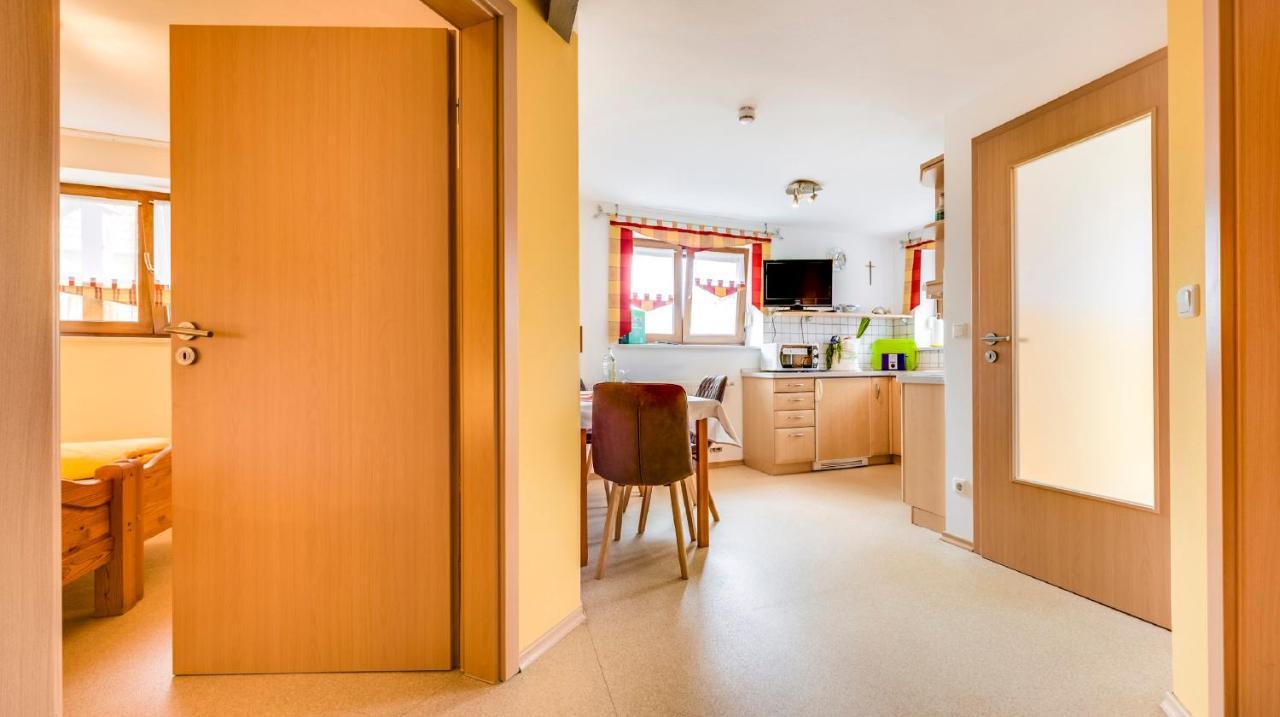 Bartlhof-Ferienwohnungen-Zimmer Burglengenfeld Buitenkant foto