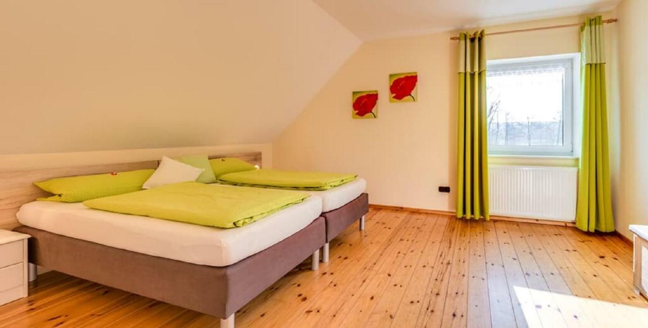 Bartlhof-Ferienwohnungen-Zimmer Burglengenfeld Buitenkant foto