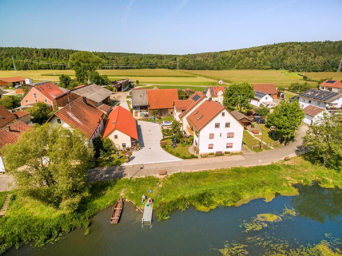Bartlhof-Ferienwohnungen-Zimmer Burglengenfeld Buitenkant foto